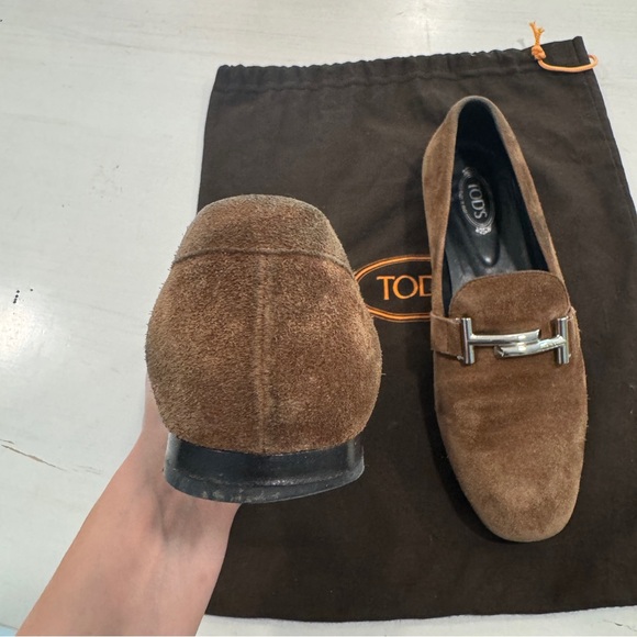 TOD’S | Double T Suede Loafer - Picture 8 of 11